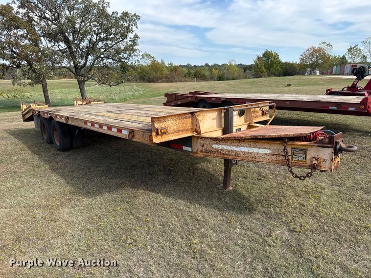image for item FV2113 2004 Holden Industries HCZ24KT equipment trailer