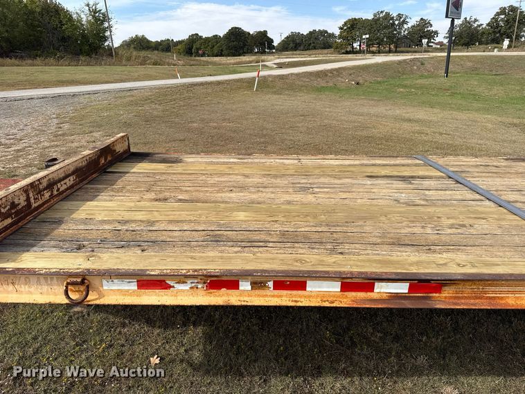 image for item FV2113 2004 Holden Industries HCZ24KT equipment trailer