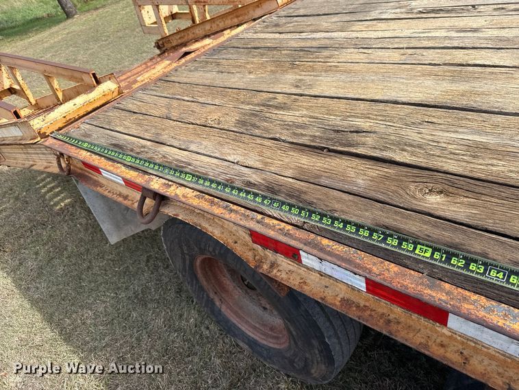 image for item FV2113 2004 Holden Industries HCZ24KT equipment trailer