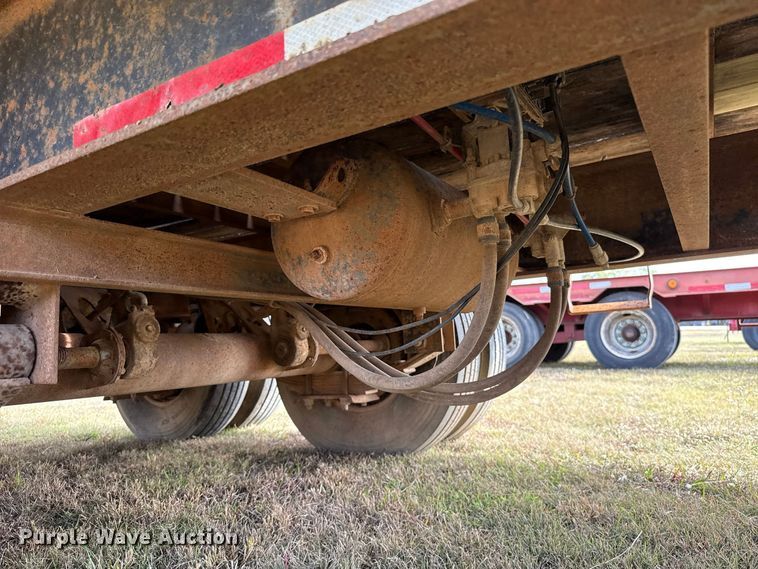 image for item FV2113 2004 Holden Industries HCZ24KT equipment trailer