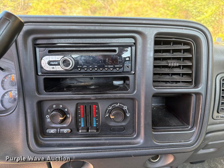 image for item FV4507 2007 Chevrolet Silverado pickup truck
