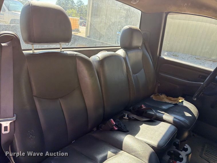 image for item FV4507 2007 Chevrolet Silverado pickup truck
