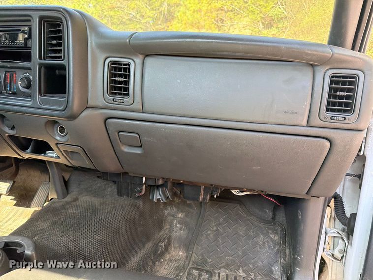 image for item FV4507 2007 Chevrolet Silverado pickup truck