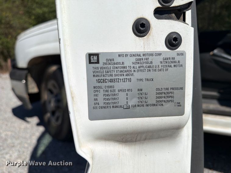 image for item FV4507 2007 Chevrolet Silverado pickup truck