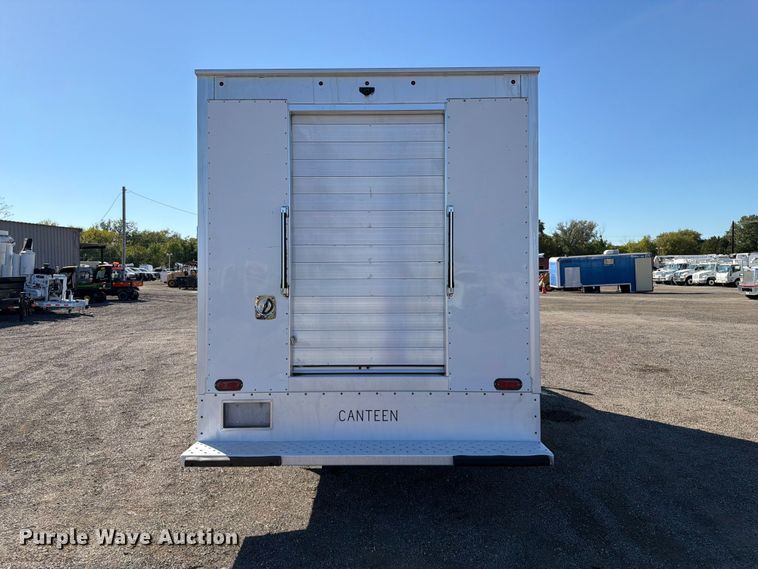 image for item FW3535 2016 Chevrolet Express 4500 refrigerated delivery truck