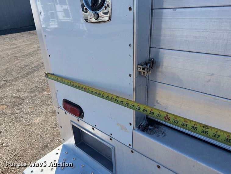 image for item FW3535 2016 Chevrolet Express 4500 refrigerated delivery truck