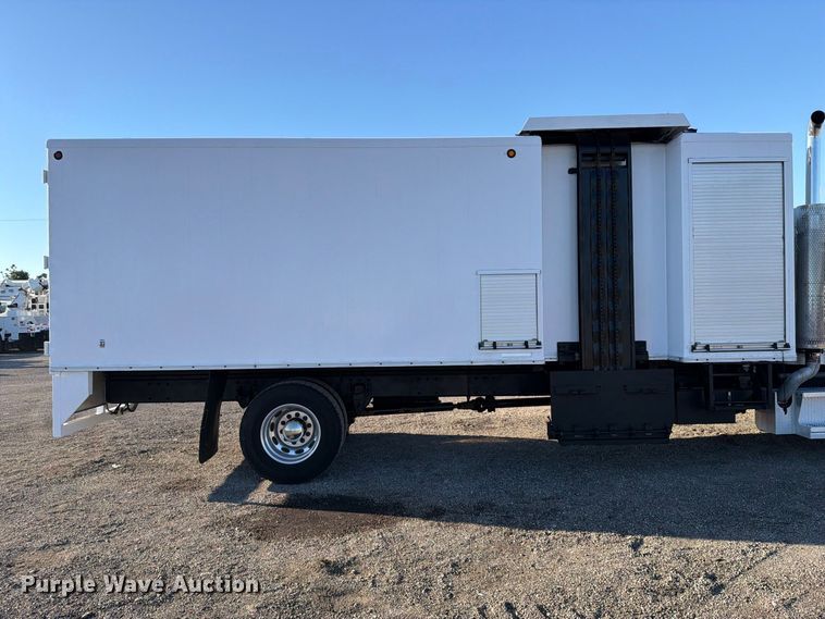 image for item FW3538 2008 Peterbilt 335 paper collection truck