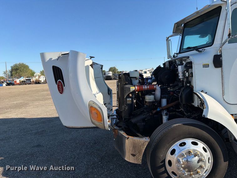image for item FW3538 2008 Peterbilt 335 paper collection truck