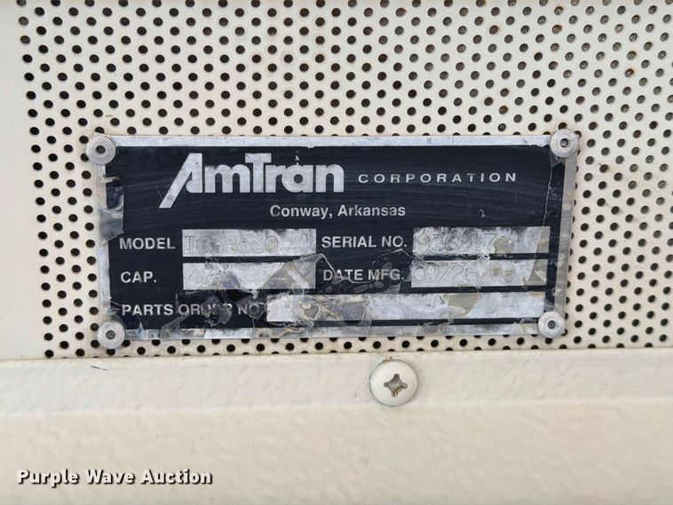 image for item FW3540 2001 International 3000IC school bus