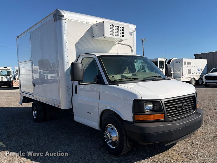 image for item FW3546 2016 Chevrolet Express 4500 refrigerated delivery truck