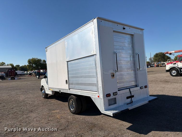 image for item FW3546 2016 Chevrolet Express 4500 refrigerated delivery truck