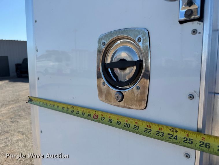 image for item FW3546 2016 Chevrolet Express 4500 refrigerated delivery truck