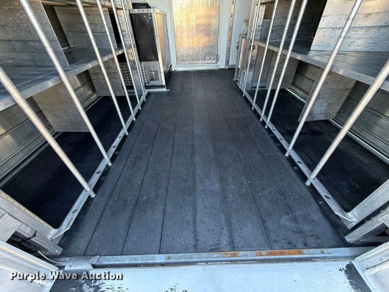 image for item FW3546 2016 Chevrolet Express 4500 refrigerated delivery truck