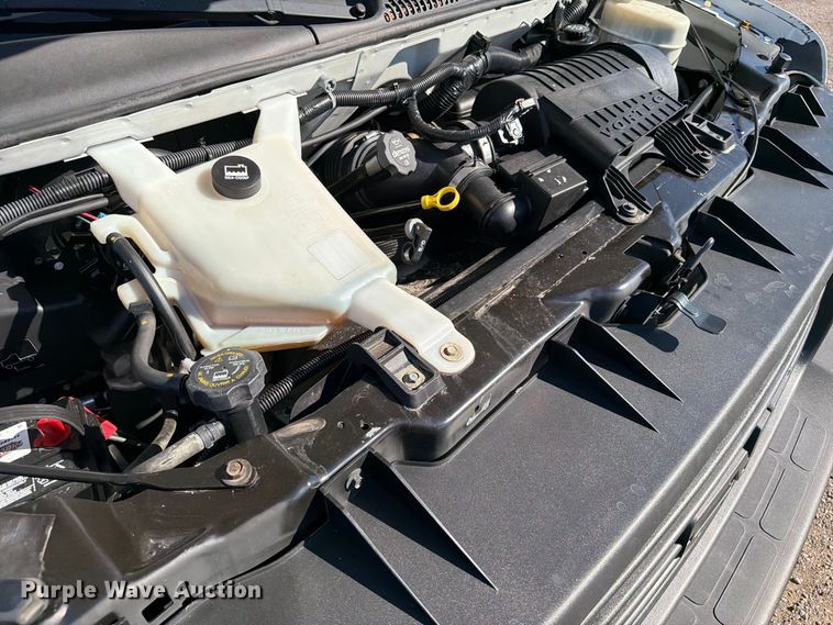 image for item FW3546 2016 Chevrolet Express 4500 refrigerated delivery truck