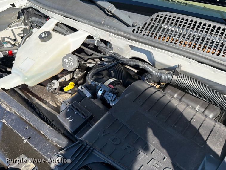 image for item FW3546 2016 Chevrolet Express 4500 refrigerated delivery truck