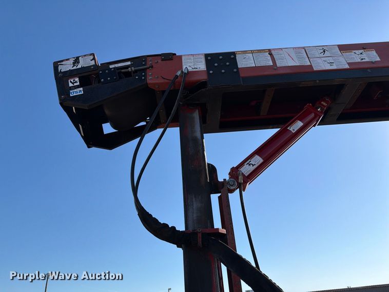 image for item FW3547 2017 Mack GU813 shingle conveyor truck