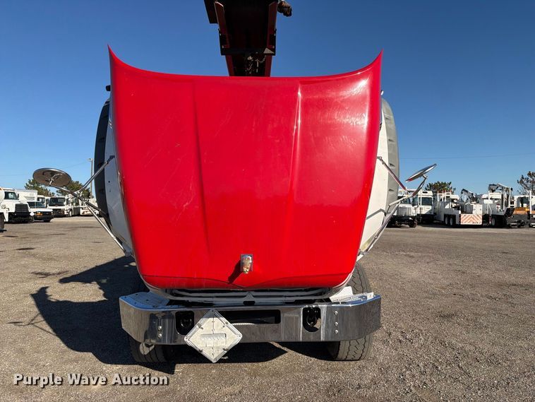 image for item FW3547 2017 Mack GU813 shingle conveyor truck