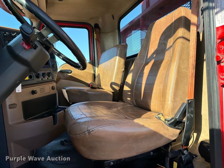 image for item FW3547 2017 Mack GU813 shingle conveyor truck