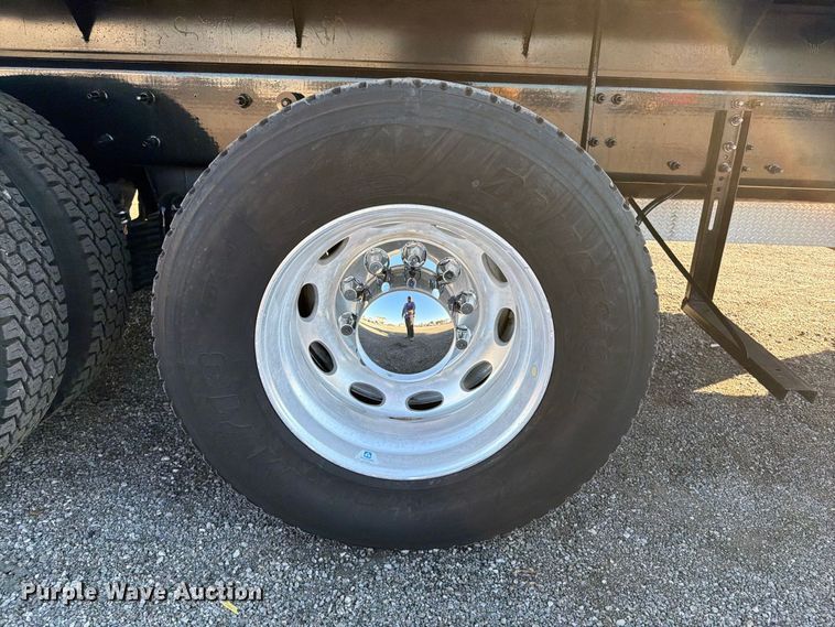 image for item FW3547 2017 Mack GU813 shingle conveyor truck