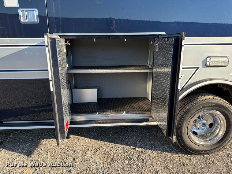 image for item FW3548 2010 Ford E450 ambulance