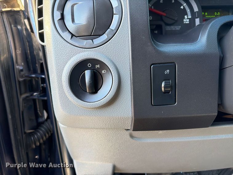 image for item FW3548 2010 Ford E450 ambulance