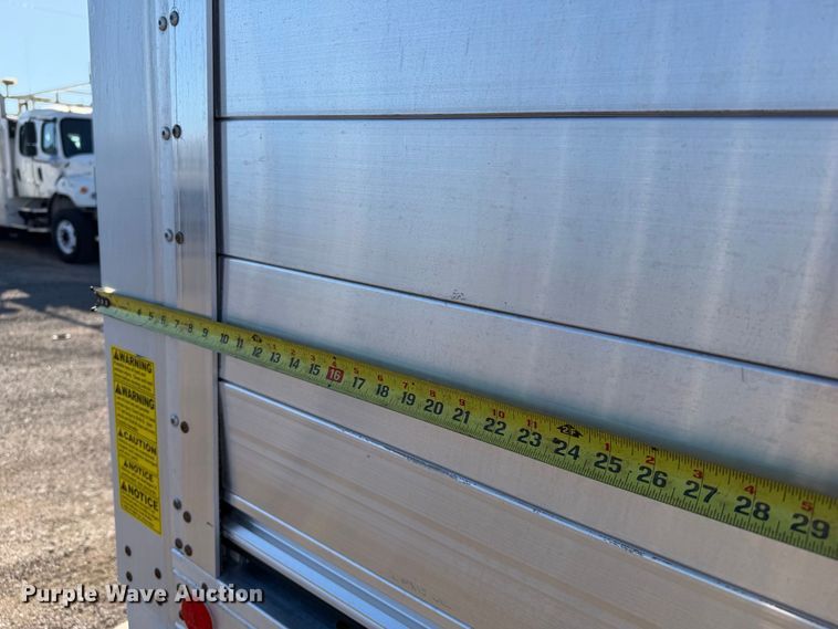 image for item FW3549 2015 Chevrolet Express 4500 box truck
