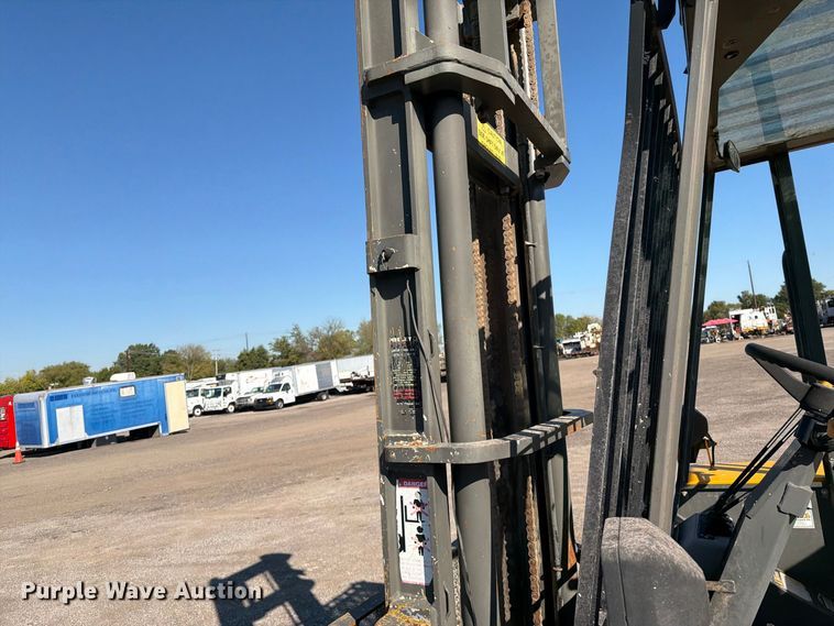 image for item FW3550 1997 JCB 930 forklift