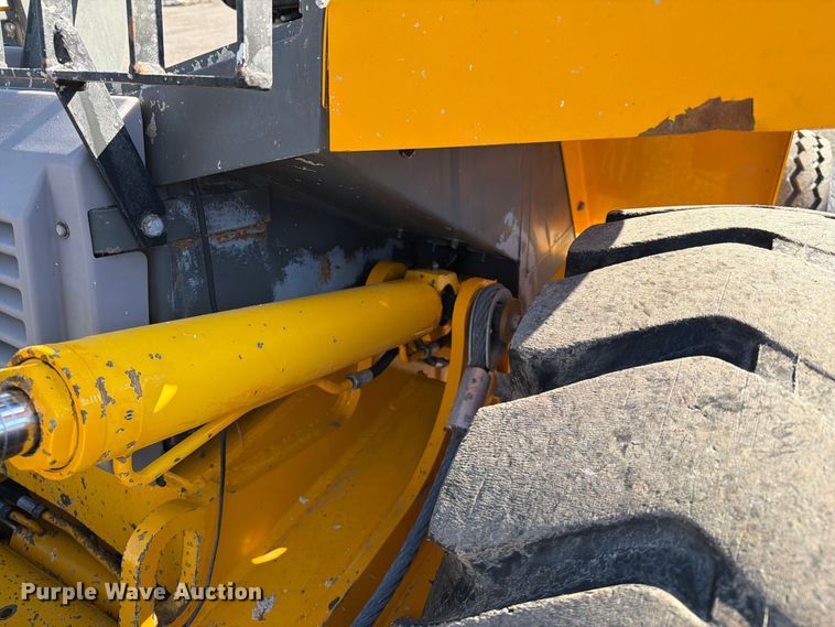 image for item FW3550 1997 JCB 930 forklift