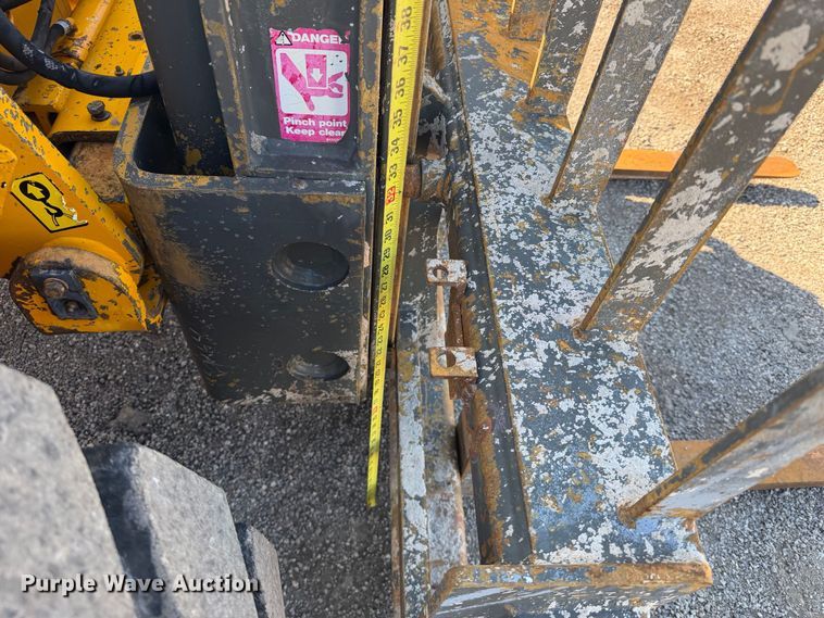 image for item FW3550 1997 JCB 930 forklift