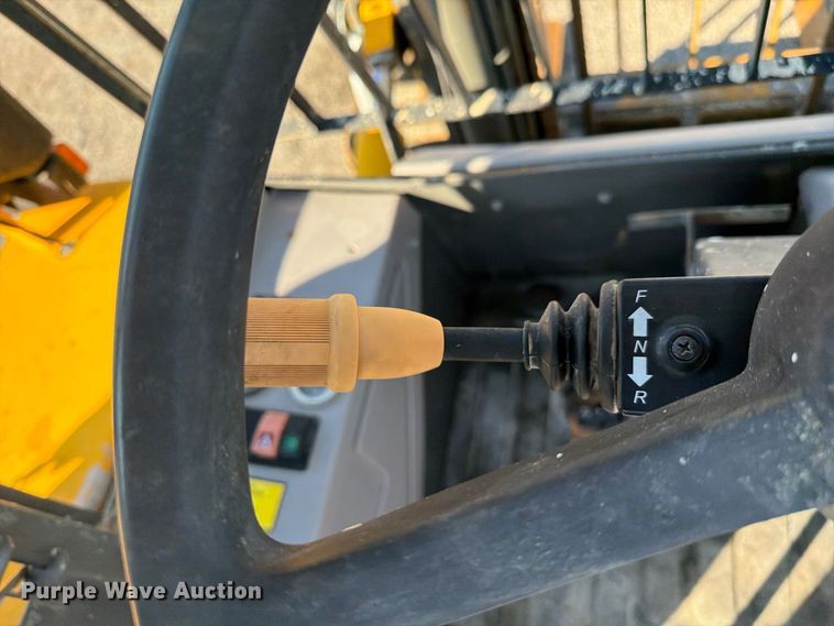 image for item FW3550 1997 JCB 930 forklift