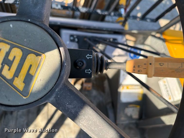 image for item FW3550 1997 JCB 930 forklift
