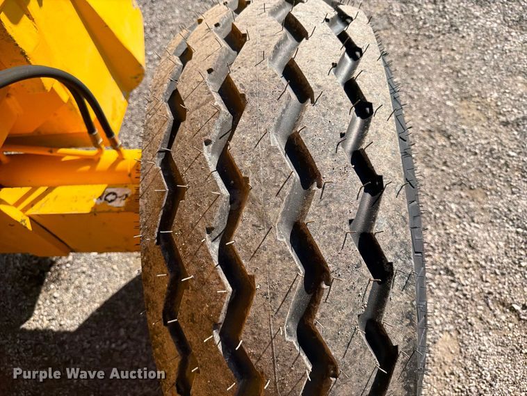 image for item FW3550 1997 JCB 930 forklift