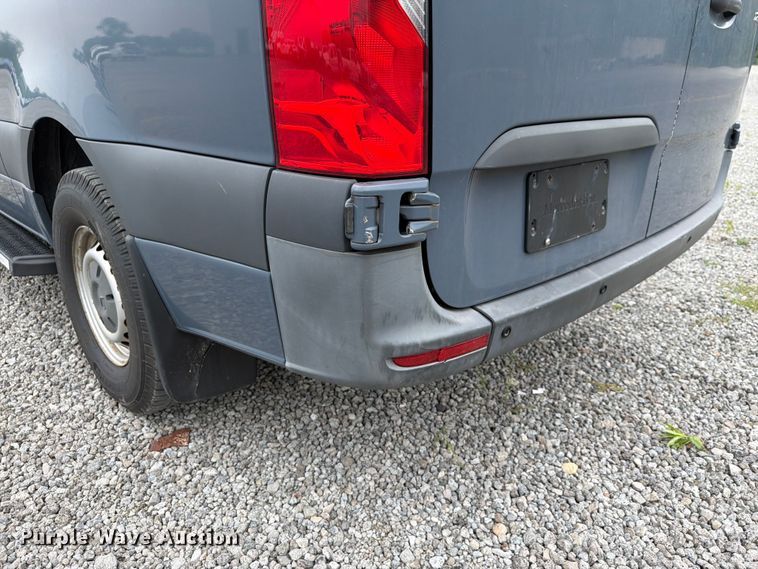 image for item YA3221 2019 Mercedes-Benz Sprinter delivery van