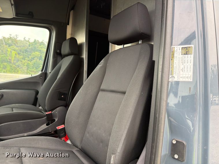 image for item YA3221 2019 Mercedes-Benz Sprinter delivery van