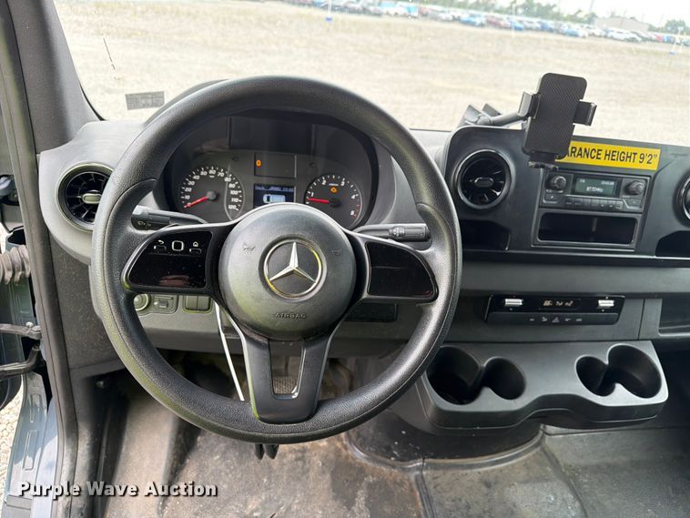 image for item YA3221 2019 Mercedes-Benz Sprinter delivery van