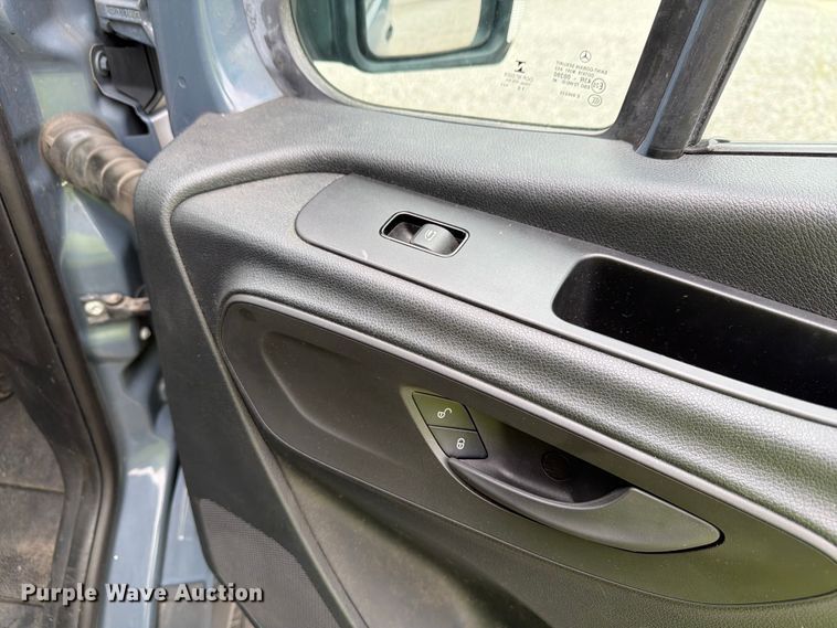 image for item YA3221 2019 Mercedes-Benz Sprinter delivery van