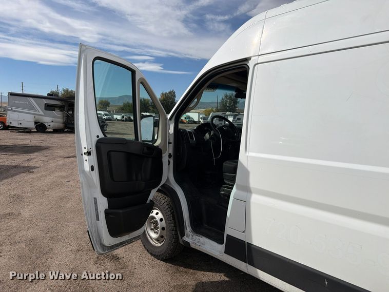 image for item YA4500 2021 RAM Promaster 2500 delivery van