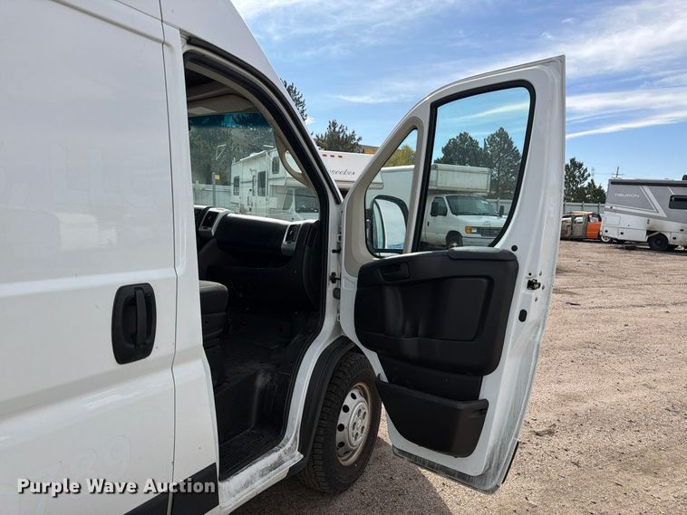 image for item YA4500 2021 RAM Promaster 2500 delivery van