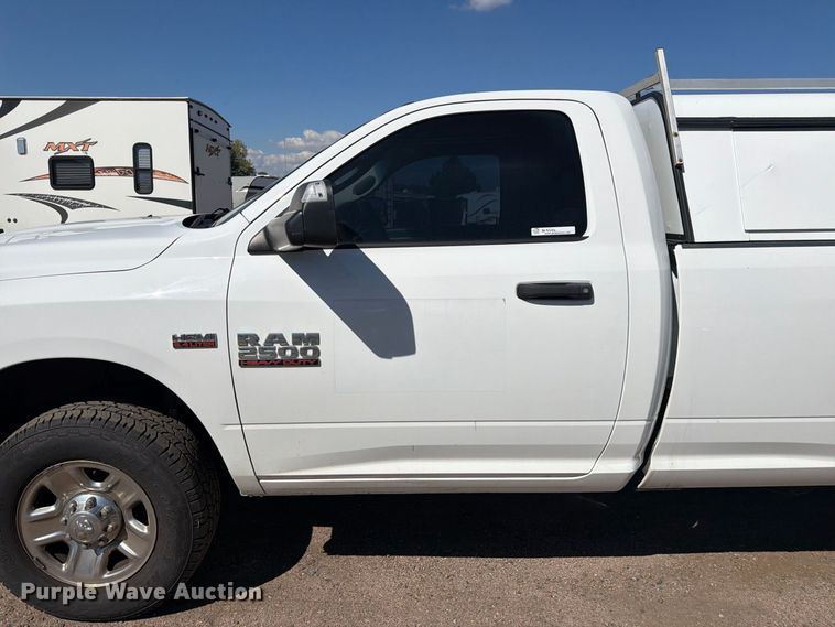 image for item YA4502 2018 RAM 2500 pickup truck