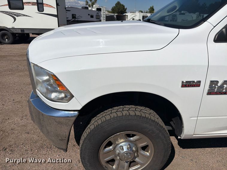 image for item YA4502 2018 RAM 2500 pickup truck