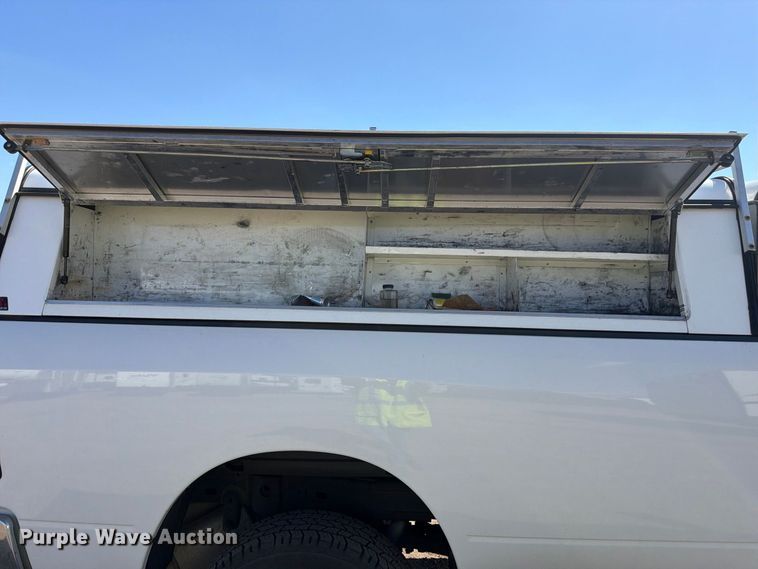 image for item YA4502 2018 RAM 2500 pickup truck