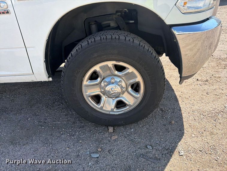 image for item YA4502 2018 RAM 2500 pickup truck