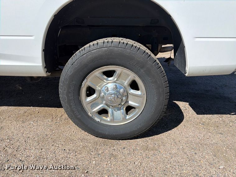 image for item YA4502 2018 RAM 2500 pickup truck