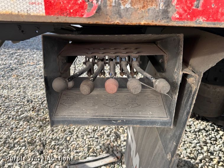 image for item YA4633 2007 International 4300 rollback truck
