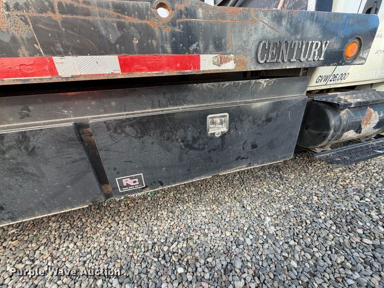 image for item YA4633 2007 International 4300 rollback truck