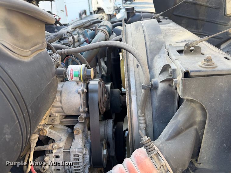 image for item YA4633 2007 International 4300 rollback truck