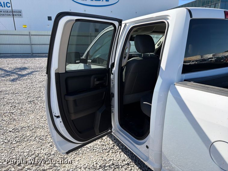 image for item YA4651 2020 RAM 1500 Ext. Cab pickup truck