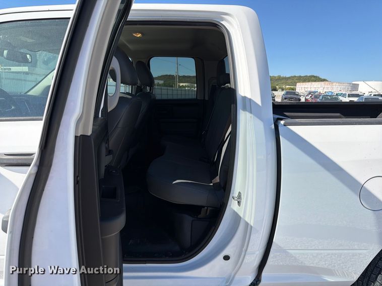 image for item YA4651 2020 RAM 1500 Ext. Cab pickup truck