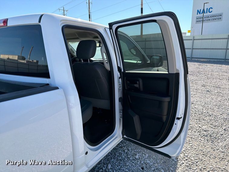 image for item YA4651 2020 RAM 1500 Ext. Cab pickup truck