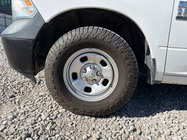 image for item YA4651 2020 RAM 1500 Ext. Cab pickup truck
